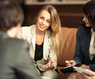MARKETING & COMMUNICATIONS